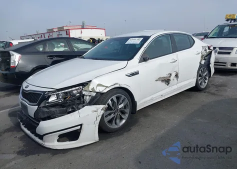 2015 Kia Optima Sx Turbo z USA, uszkodzony, nr VIN 5XXGR4A65FG376392